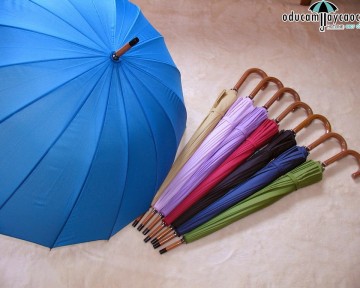 Lợi ích của chiếc ô dù quảng cáo giá rẻ